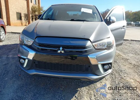 2018 Mitsubishi Outlander Sport 2.4 Se z USA, uszkodzony, nr VIN JA4AP3AW4JU003654